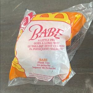 Vintage 1990s McDonald’s Babe Plush Toy – Sealed Happy Meal Toy
